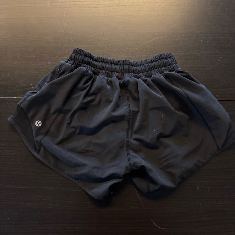 lululemon athletica black hotty hot shorts 4in